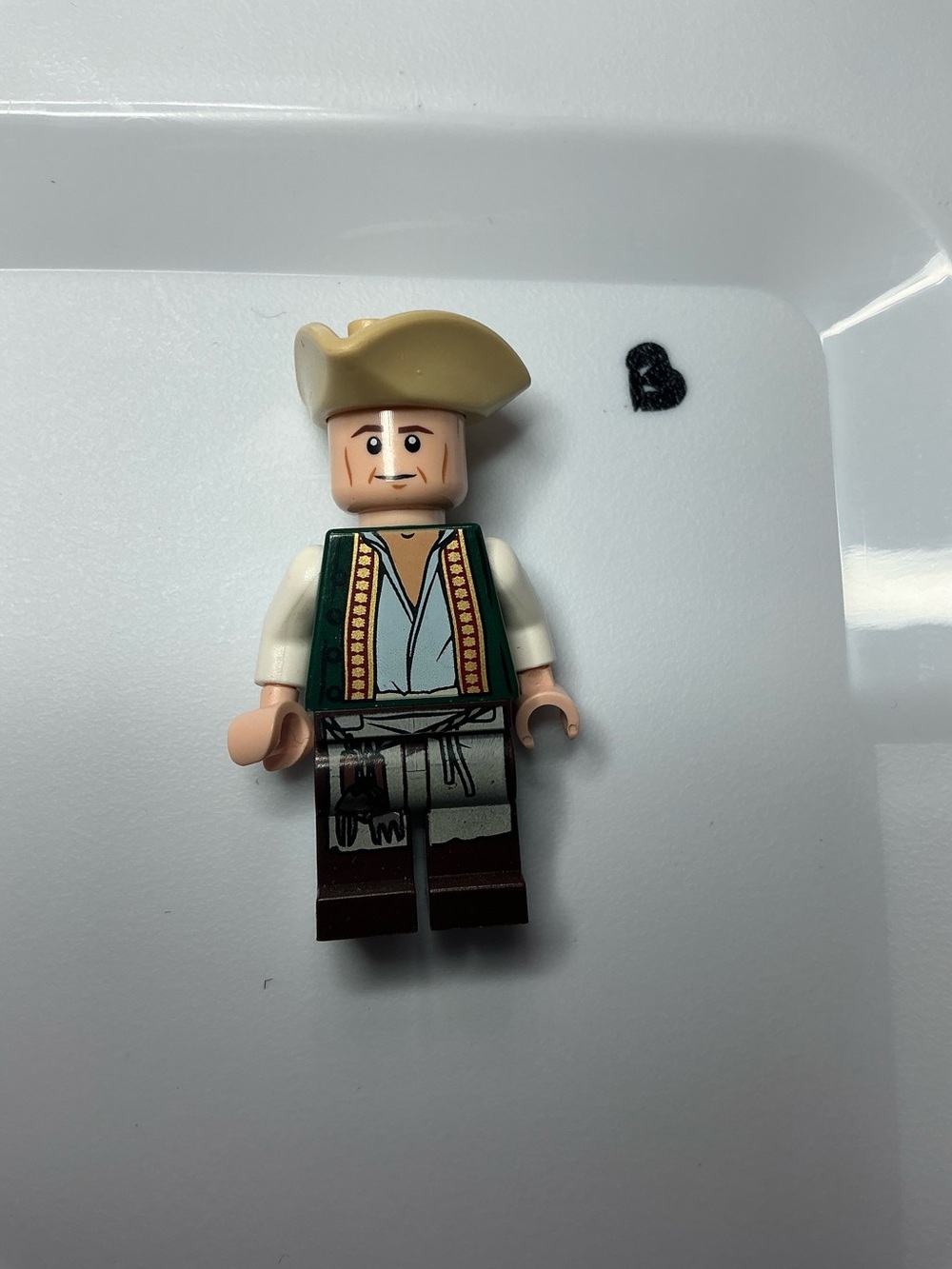 LEGO Pirates of the Caribbean "Cook" minifigure